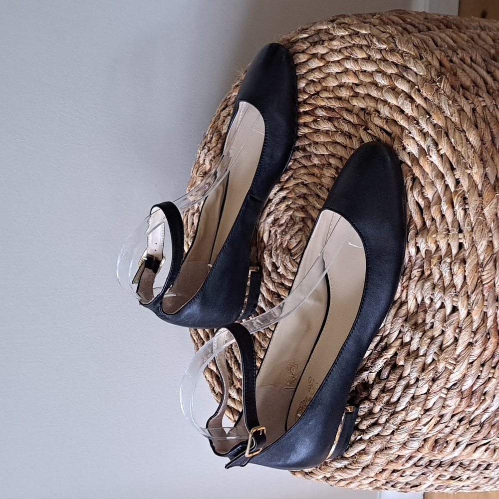 Vince Camuto Womens Attera Black Leather Ankle Strap Ballet Flats Gold‎ Trim S-8